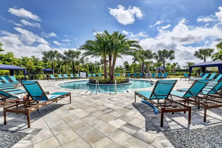 a comunity pool