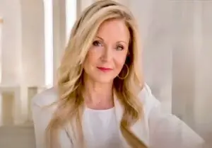 <img source='pic.gif' alt='Stephanie Kaufman Realtor Boca Raton Florida homes for sale, Luxury condominiums, golf communities, Valencia Boynton homes.' />.